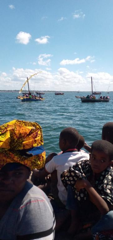 Segueix el drama dels refugiats de Moçambic que fugen dels atacs violents del nord del país